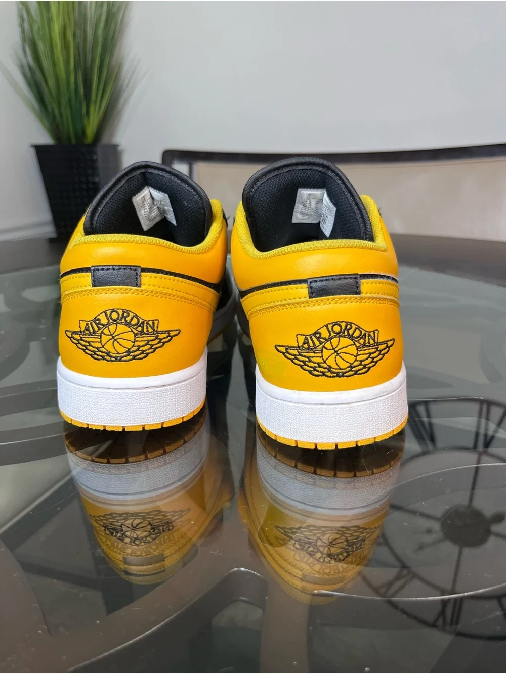 Nike Air Jordan 1 Low Yellow Ochre Men's Size 12